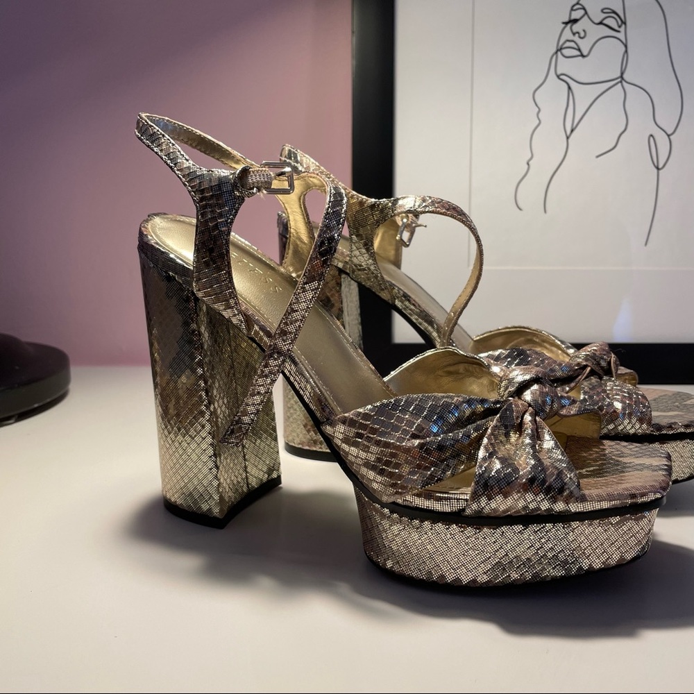 Platform sandals - Picture 4 of 6